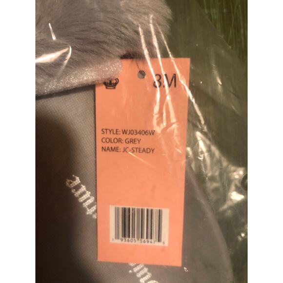 Juicy Couture NEW JC Steady Gray Silver Fuzzy House Shoes/Slippers Size 8M - Picture 3 of 4